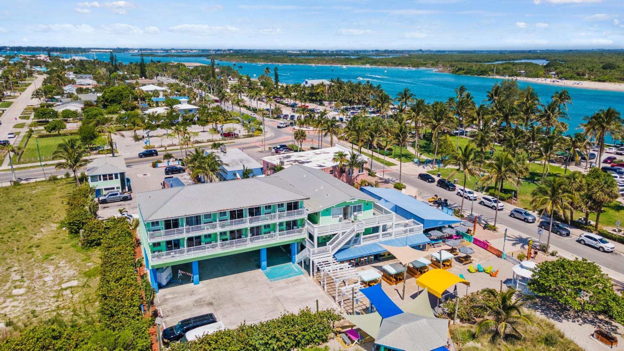 Oceanfront Inn, Inlet View Room, King Bed, #14 Fort Pierce Exterior photo